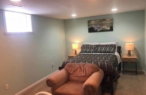 Milford House | 3 Spectacular Room Hudson