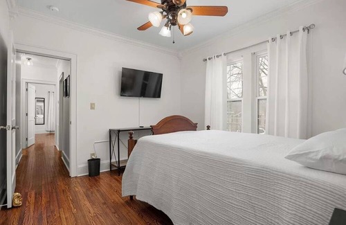 North Florence House | Pine Street Songwriters Retreat
