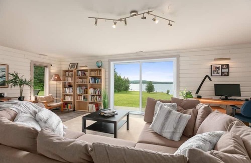 Stratford Ski Chalet | Chalet on the shores of Lake Aylmer with private dock and beach