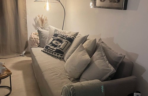 Aleria Apartment | Appartement Neuf en Duplex Proche Centre Village, 4 kms des Plages. Pépite !
