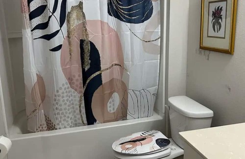 Northside House | Relaxing One Bedroom in Jacksonville in a beautiful neighborhood