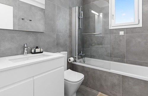 Kato Polemidia Apartment | Pissides Residence 202