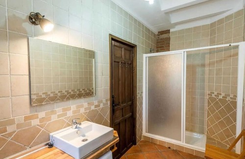 Oria House | Homerez - Spacious House with Pool in Oria