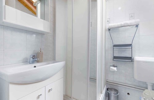 Flengi Apartment | Holiday apartment with washing machine and WiFi