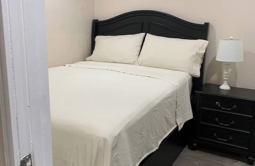 Bridgeport Apartment | Pleasant Lower Level Apartment