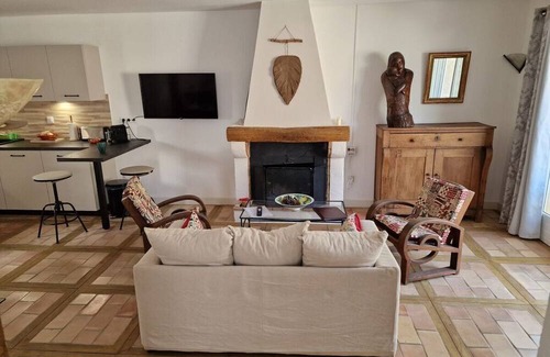 Alignan-du-Vent House | Holiday apartment Prieuré St. Martial