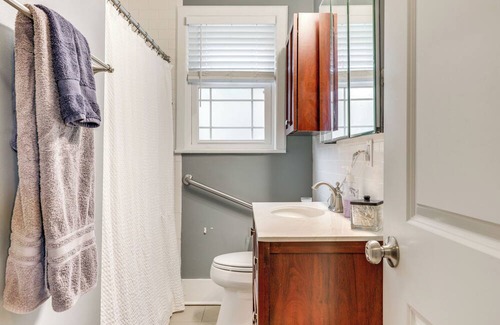 Southbank House | Updated Jacksonville Home < 1 Mi to St Johns River