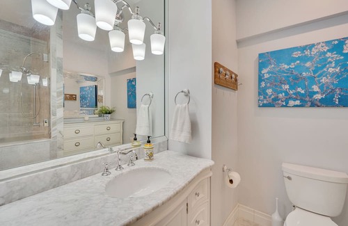 Cary House | Suite in Cary with sunroom!