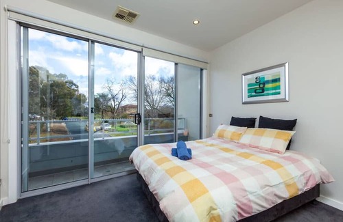 Curtin Apartment | Modern Convenience 2bd 2bth at Curtin