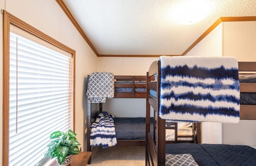New Haven  Huron County House | Cozy, Rural and inviting.
