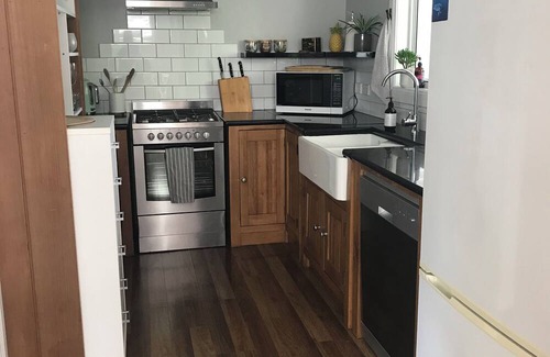 Milton Cottage | Short Walk to Milton Village | Cosy and Quiet | Dogs Welcome