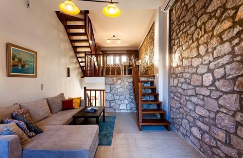 Paralio Astros House | Beachfront Astros Villa - Dukes Seaside Haven