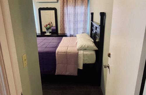 Nassau Apartment | Pink Palms Unit #1