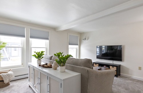Waterbury Apartment | 1 Bedroom Waterbury Cozy Haven