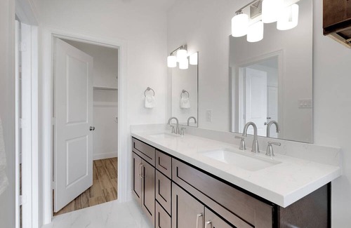 Astrodome House | Centrally Located Tx Medical Center - Walk To Nrg! 2 Bedroom Townhouse by RedAwning