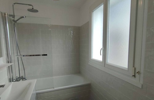 Arzon House | Very beautiful house to rent for six people with sea view