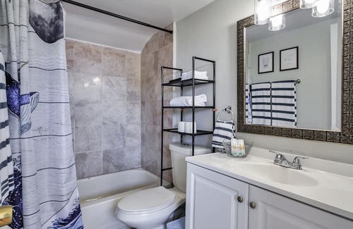 Orlando House | Fully Renovated 2 bed / 2 Bath UCF & Everything!