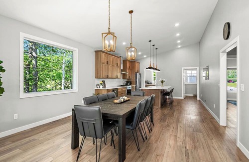 Duluth House | RiverWest Lakeview - Beautiful 2 BR pet friendly home at the base of Spirit Mtn.