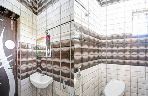 City Center Hotel | OYO Flagship 813319 Urvashi Guest House