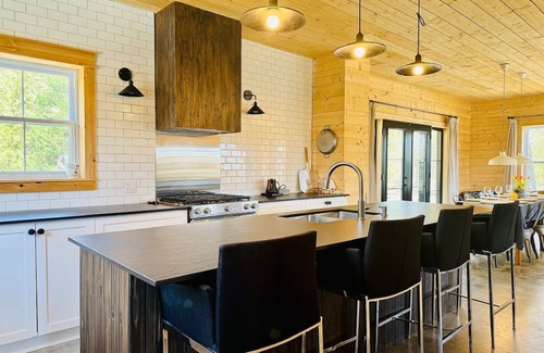 Stukely-Sud House | Le Bianca, Fireplace, Nature