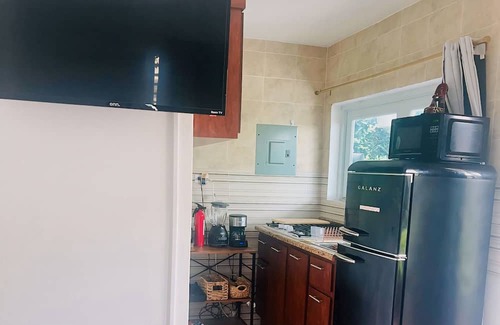 Rio Piedras Apartment | Lovely Studio in Baldrich San Juan Puerto Rico