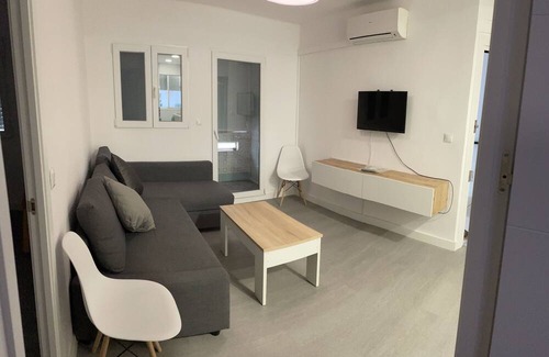 Huerta de Santa Teresa Apartment | La Zambra. Tranquilidad. Ubicacion con Todos los Servicios al Alcance