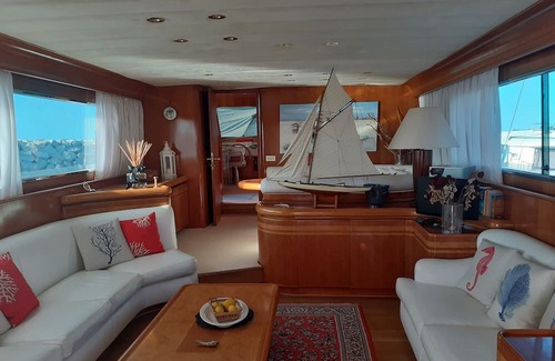Portisco Boat Rental | Boat 'Felicita' with Sea View, Wi-Fi and Air Conditioning