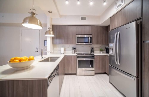 Glenvar Heights Apartment | #215 - Tucker Dadeland