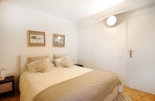 La Guineueta Apartment | Apartment with three bedrooms in Nou Barris by Alterhome