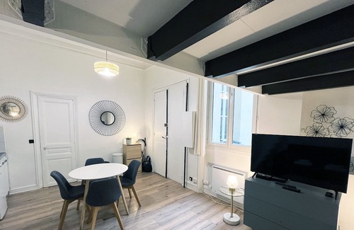 19th Arrondissement Apartment | Urban Flat 177 - Lovely Studio in Paris