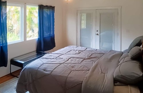 Leilani Estates House | Tropical home in secluded locale near Kehena Black Sand Beach