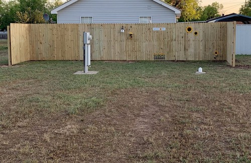 Ballinger RV Rental | RV Hookup: 30 or 50 amp with sewer access for waste disposal.