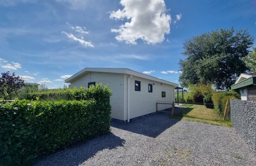 Dordtse Biesbosch House | Hackfort Hottub 6 by Interhome