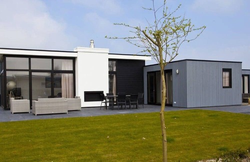 Biddinghuizen House | L-Cube 6 by Interhome
