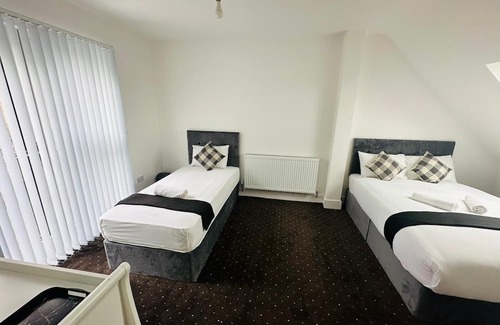 High Street Hotel | Black Horse Inn Hotel