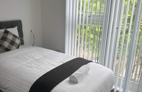 High Street Hotel | Black Horse Inn Hotel