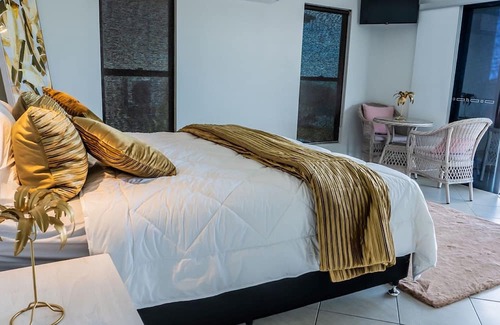 Zilzie House | il Cocco Beach Escape