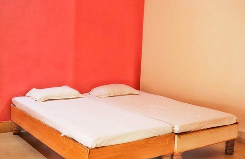 Khajuraho Hotel | OYO HOTEL SHREE KRISHNA JUNGLE RESORT