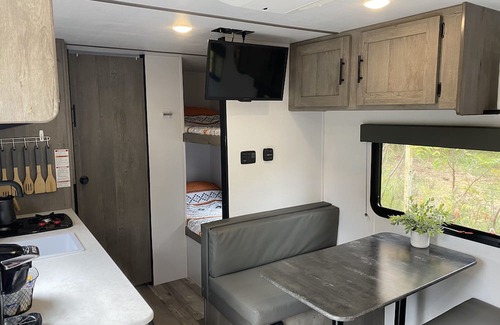 Delton House | Mullen Ridge Happy Glamper, enjoy the beautiful outdoors with indoor luxuries!