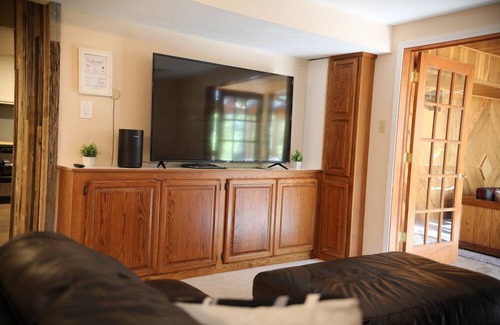Green Mountain House | Hot Tub! Close to Red Rocks!