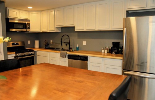 Green Mountain House | Hot Tub! Close to Red Rocks!