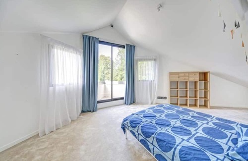 Saint-Nom-la-Breteche Villa | Magnifique Villa au Calme à 30min de Paris