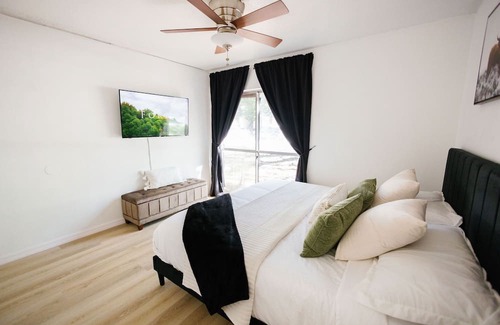 Gainesville Condo | Sage Haven Condo w/ Pool Next to Shands/VA