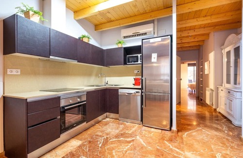 El Guinardo Apartment | SPACIOUS EIXAMPLE OASIS WIFI/AC LARGE TERRACE 6PP By MyRentalHost