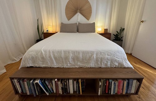 Hoboken Apartment | Brooklyn: Sun Drenched Top Floor One Bedroom