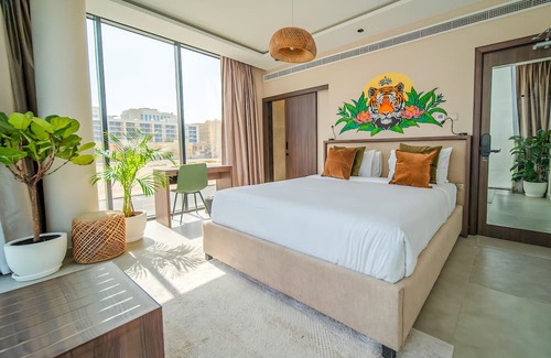 Al Barsha 1 Villa | Private villa with pool