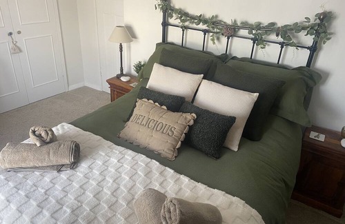 Chard Cottage | “Cosy Cottage “located in Chard a beautiful destination in Somerset.
