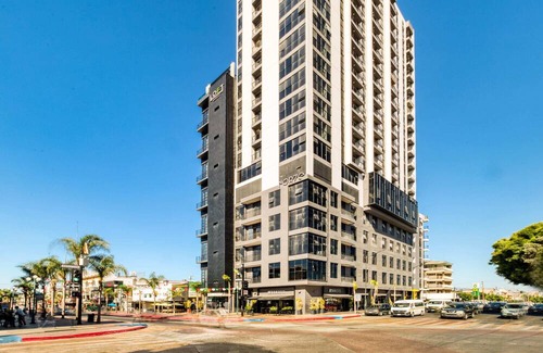 Avenida Revolucion Apartment | Incredible Apt w/Balcony: GYM+B/Lounge+Indoor Pool