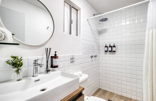 Playa Ensenada Apartment | Gorgeous Room Near the Beach | Pool & Jacuzzi