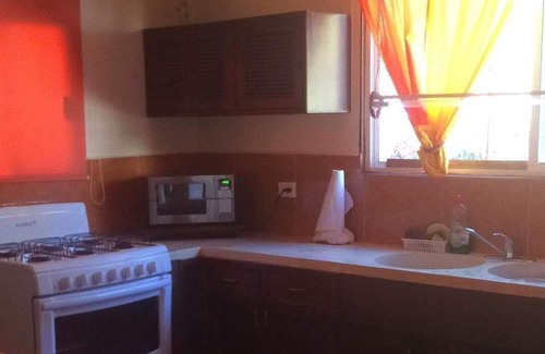 Progreso Municipality House | Charming 2-bedroom house in beautiful Progreso with AC, WiFi, Large Bedrooms